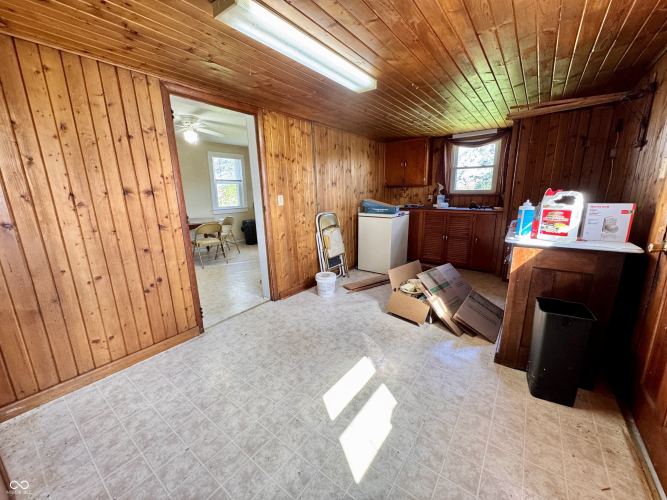 Listing Image 43