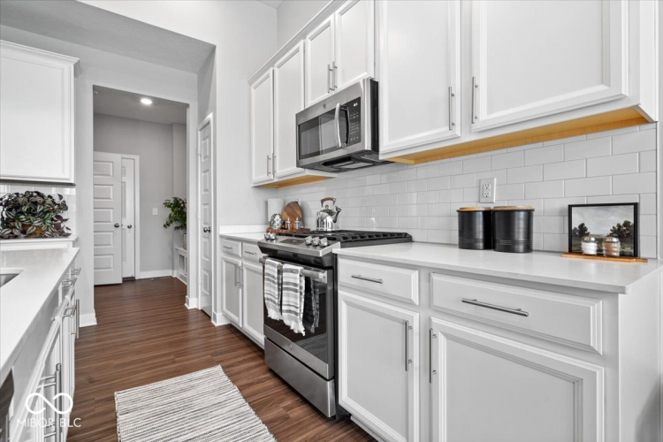 Listing Image 13