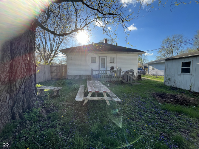 Listing Image 17
