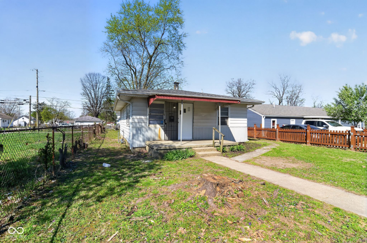 Listing Image 3
