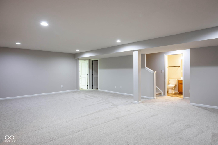 Listing Image 56