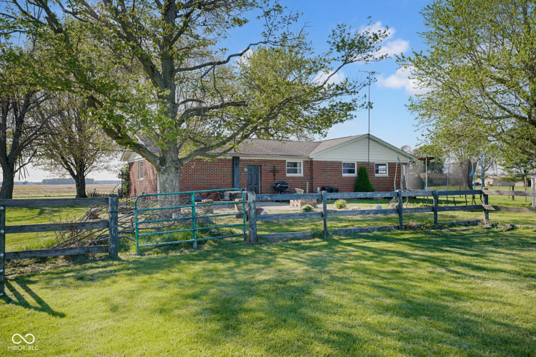 Listing Image 23