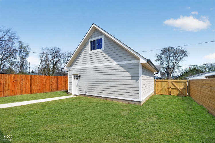 Listing Image 33