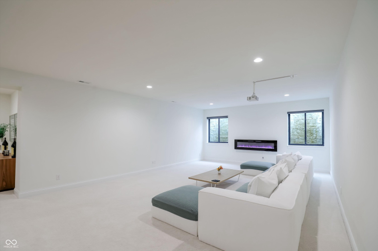 Listing Image 56