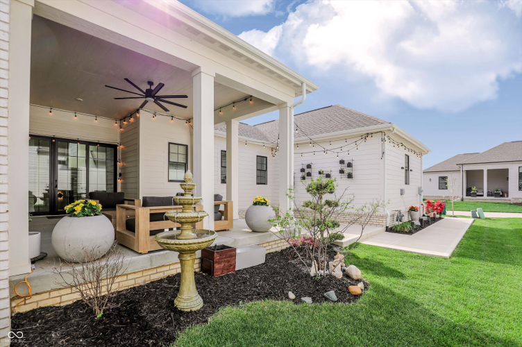 Listing Image 83