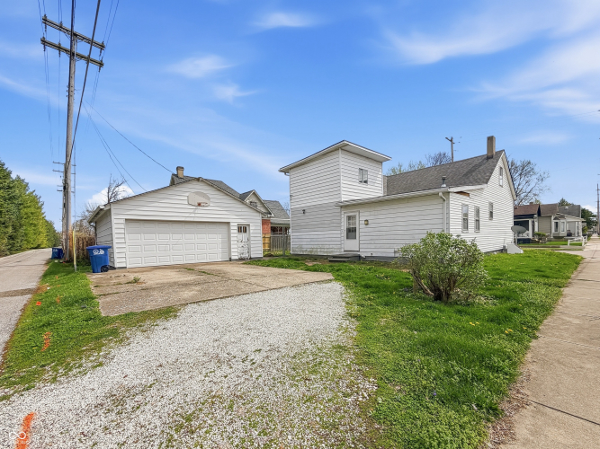 Listing Image 6