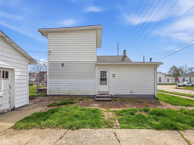 Listing Image 8