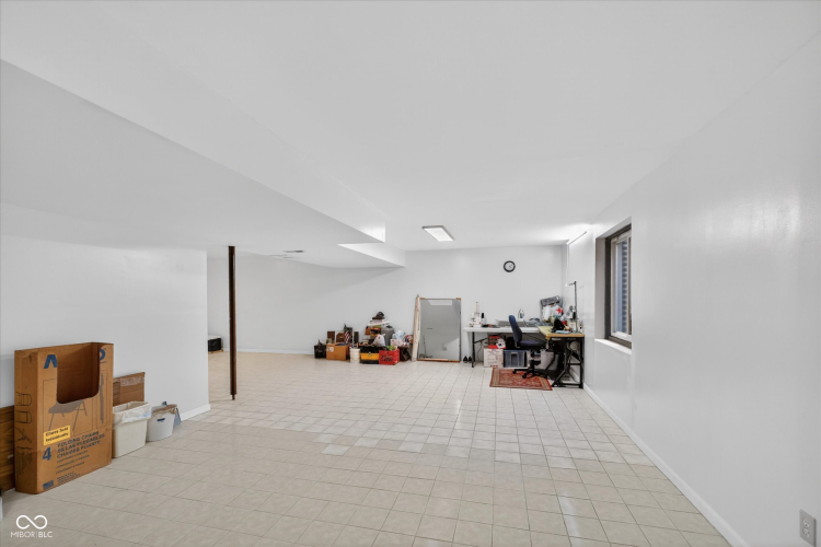 Listing Image 38