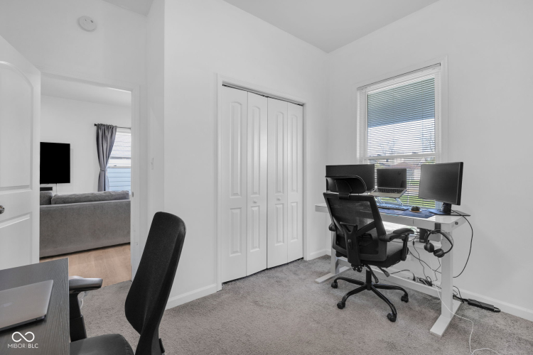 Listing Image 23