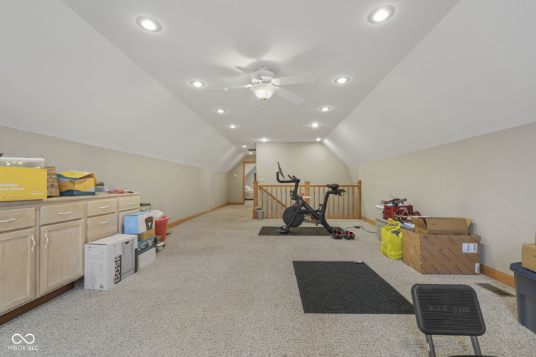 Listing Image 27