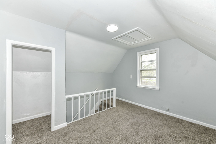 Listing Image 25