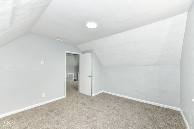 Listing Image 30