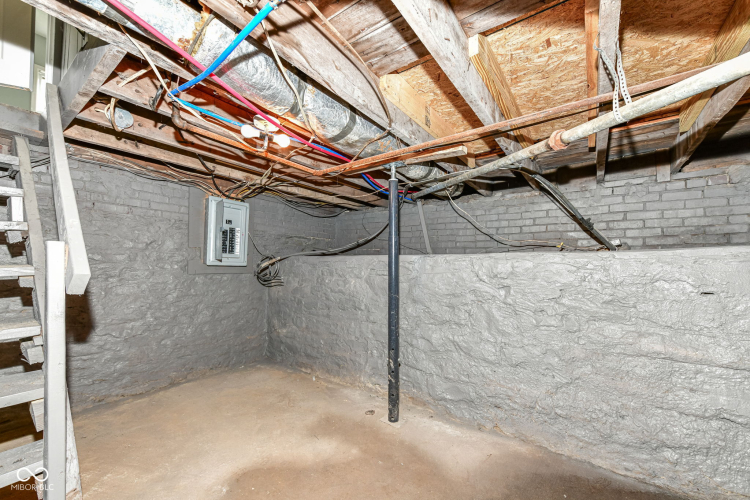 Listing Image 32