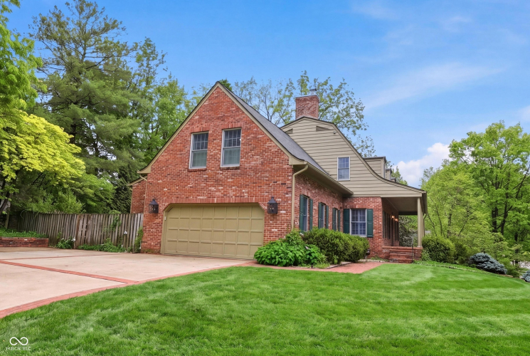 Listing Image 56