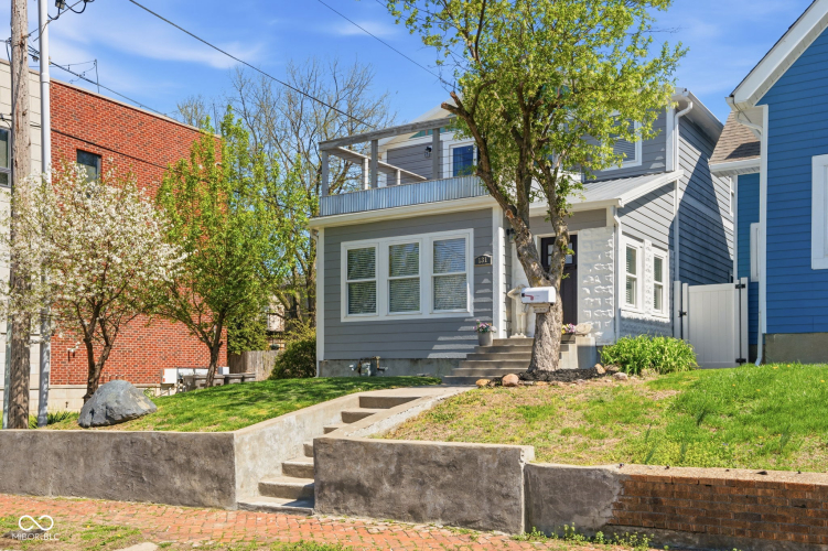 Listing Image 3