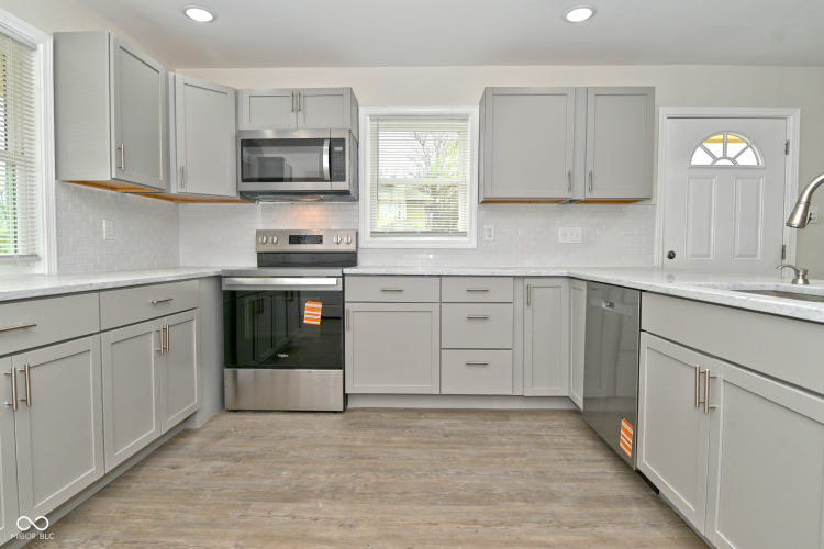 Listing Image 15