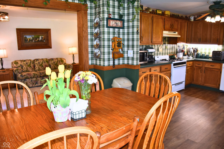 Listing Image 15