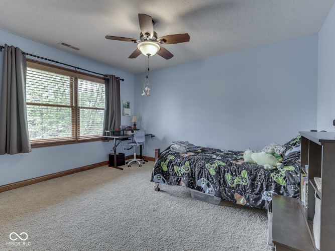 Listing Image 37