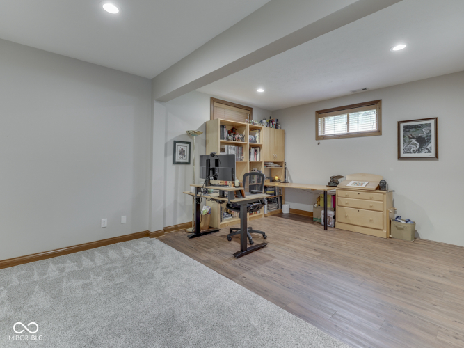Listing Image 44