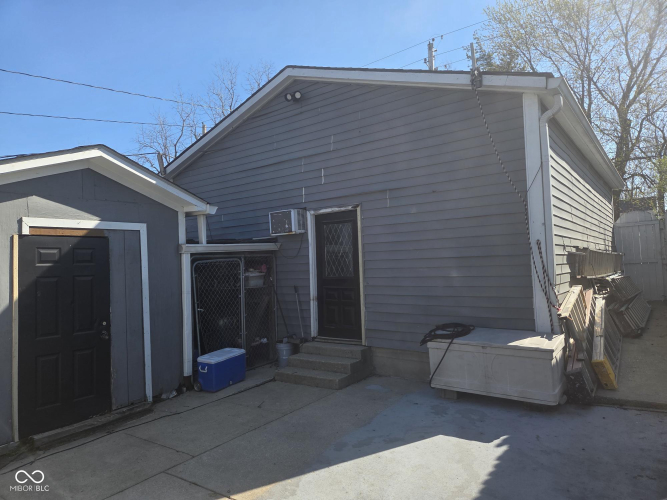 Listing Image 24