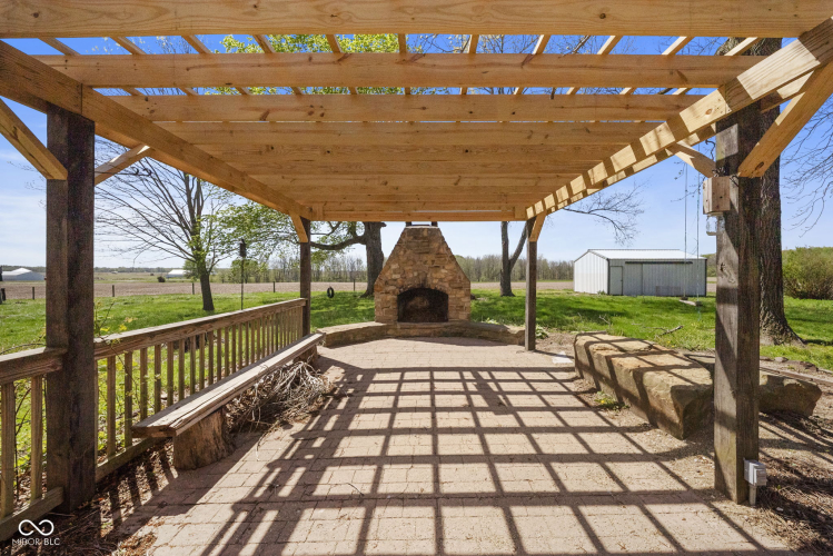 Listing Image 16