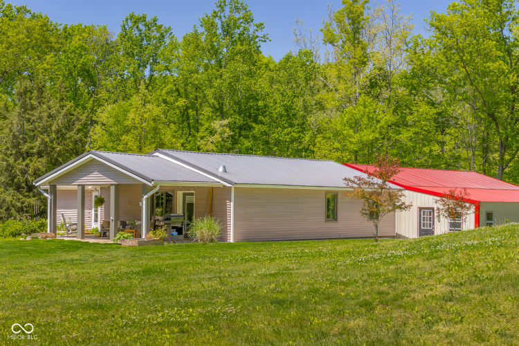 Listing Image 11