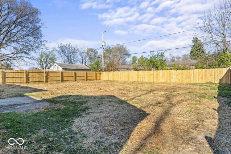 Listing Image 33