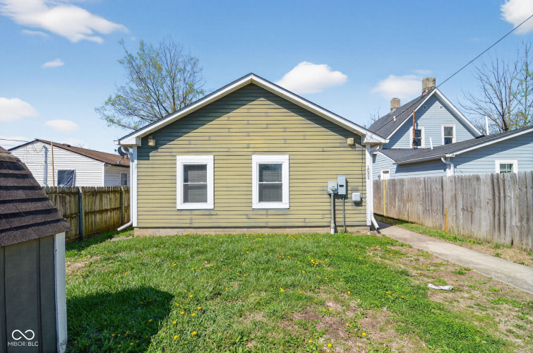 Listing Image 5