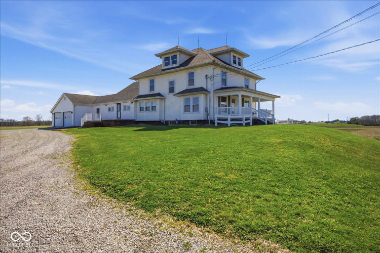 Listing Image 56