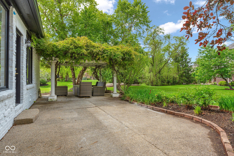 Listing Image 103