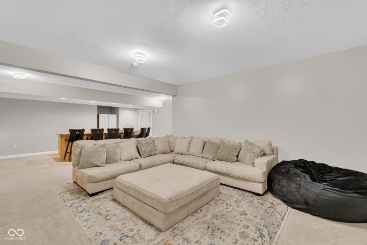 Listing Image 80