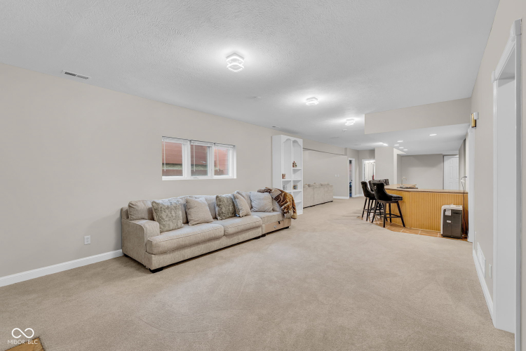 Listing Image 85