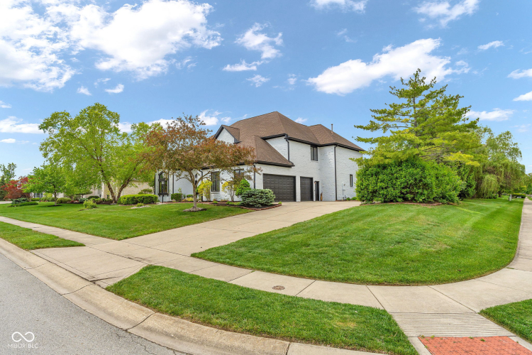 Listing Image 96