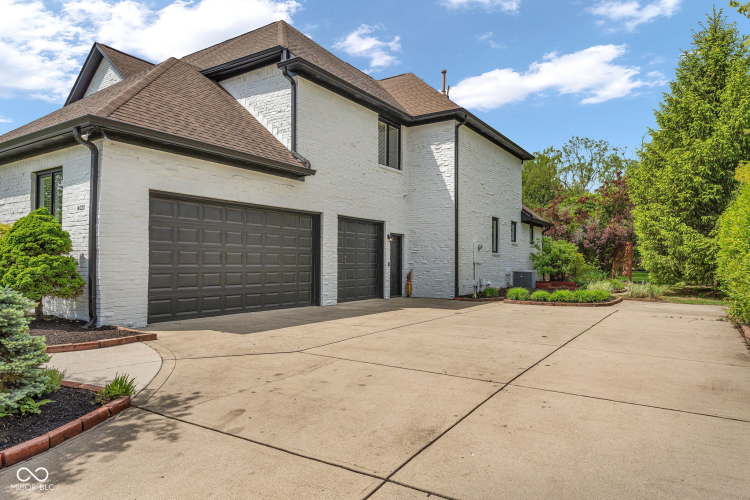 Listing Image 98