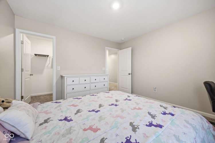 Listing Image 53