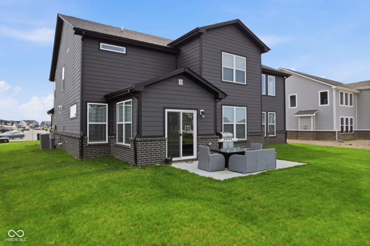 Listing Image 57