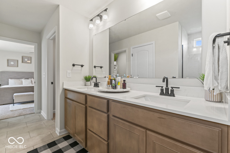 Listing Image 28