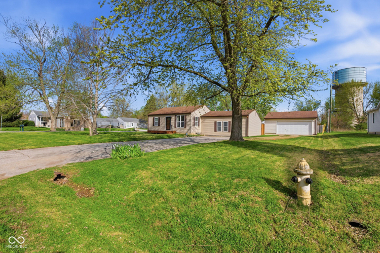 Listing Image 3
