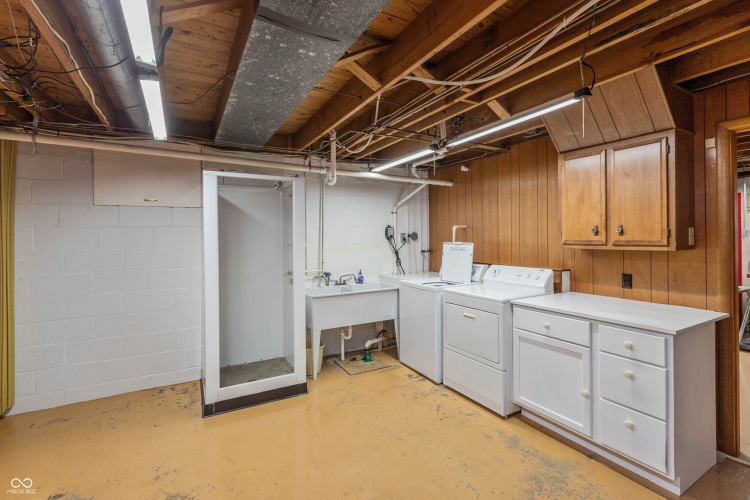 Listing Image 16