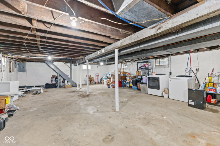 Listing Image 24