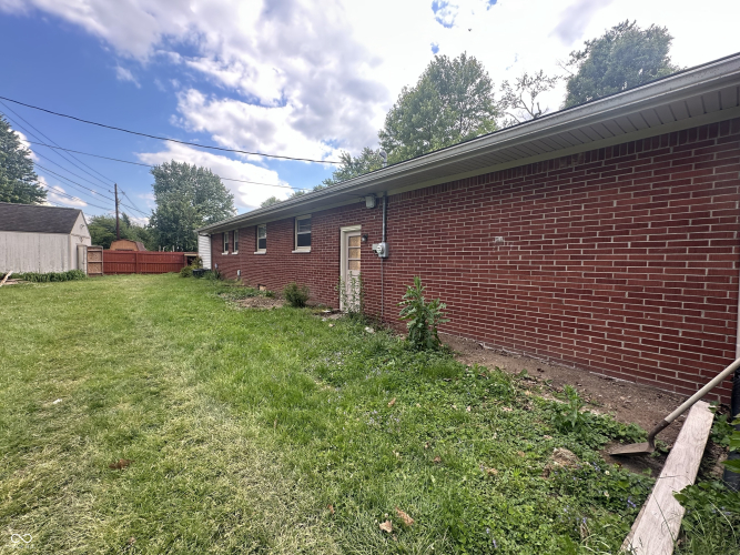 Listing Image 44