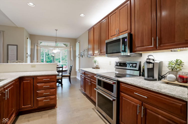 Listing Image 25