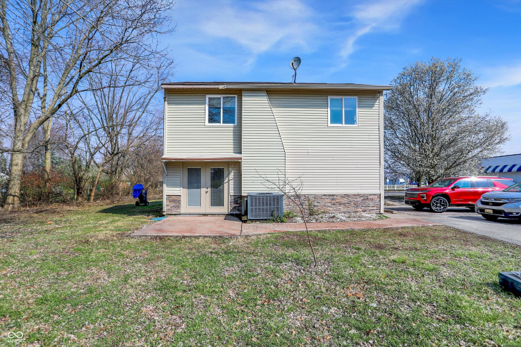 Listing Image 7