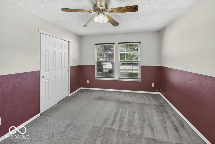 Listing Image 24