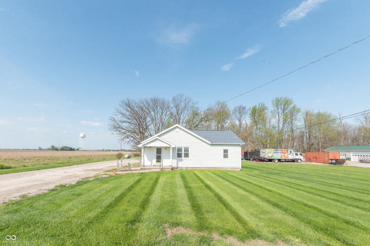 Listing Image 16