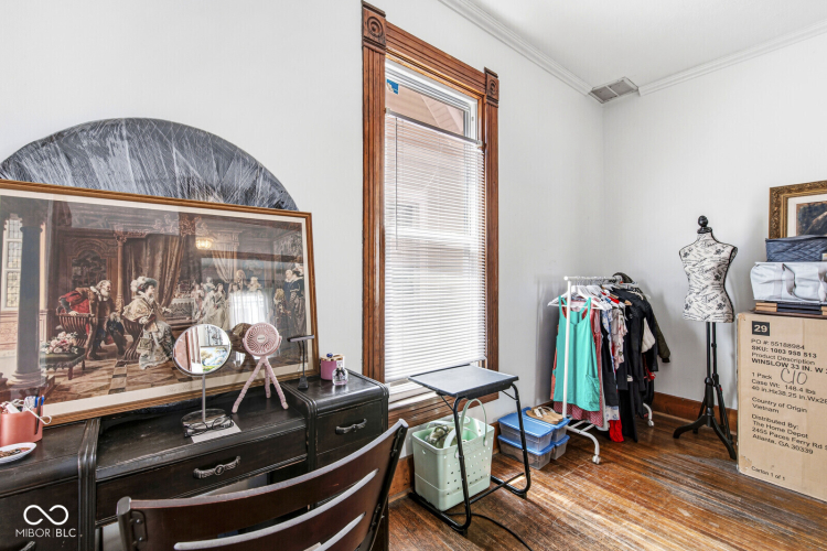 Listing Image 20
