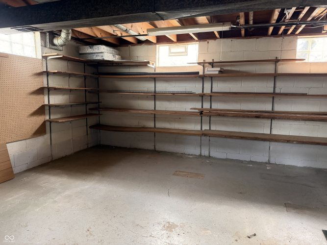 Listing Image 18