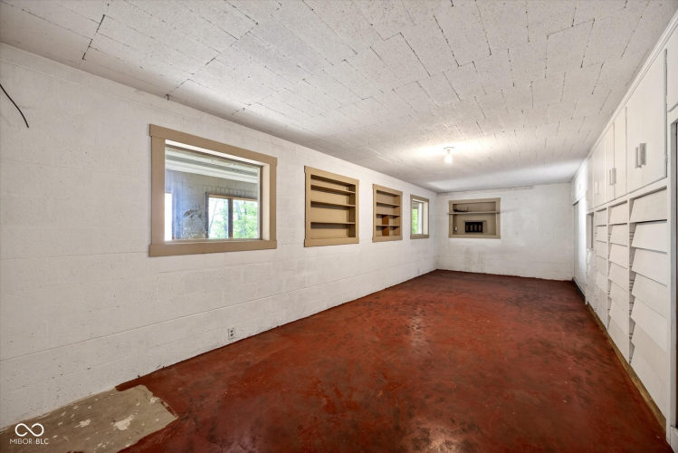 Listing Image 41
