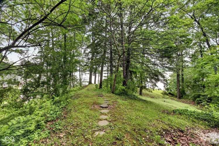 Listing Image 48