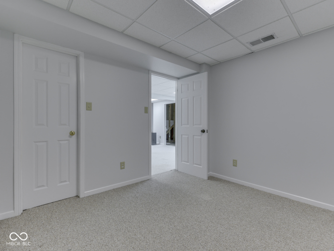 Listing Image 70
